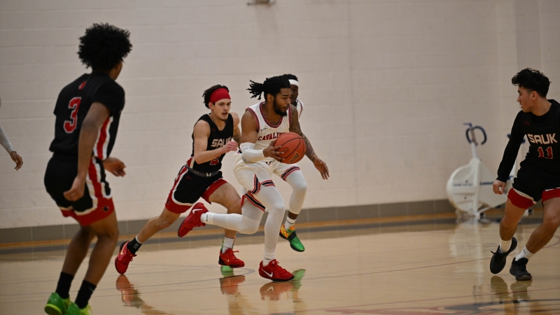 Men's basketball player #1 Jamonte Smith